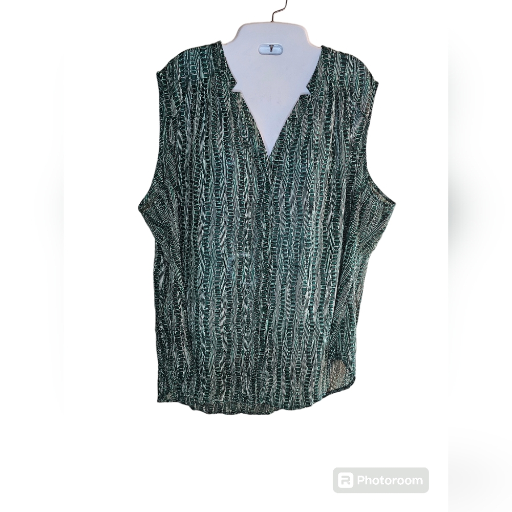 Rose & Olive women's sleeveless button down front shirt size 3X